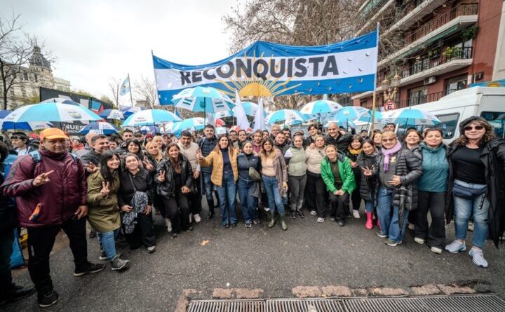 Mariel Fernández participó de la movilización en defensa de la soberanía Mariel Fernández participó de la movilización en defensa de la soberanía